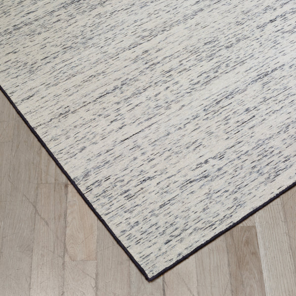 100% Merino Wool Tilkka Area Rug by Fells Andes 5' x 7'
