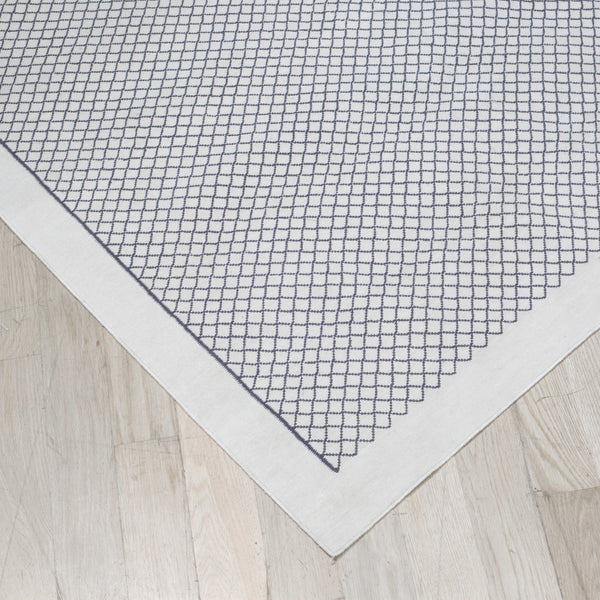 100% Merino Wool Fiske Area Rug by Fells Andes 5' x 7'