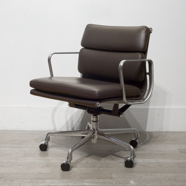 Eames Soft Pad Leather Office Management Chairs by Herman Miller