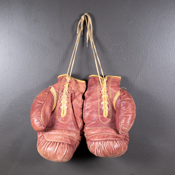 Vintage Marathon Leather Boxing Gloves c.1950-1960