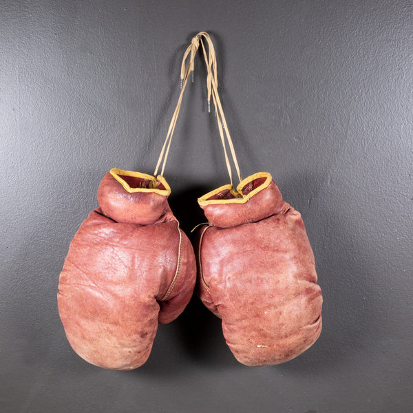 Vintage Marathon Leather Boxing Gloves c.1950-1960