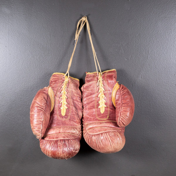 Vintage Marathon Leather Boxing Gloves c.1950-1960
