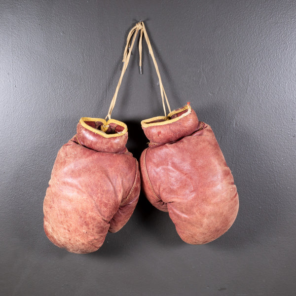 Vintage Marathon Leather Boxing Gloves c.1950-1960