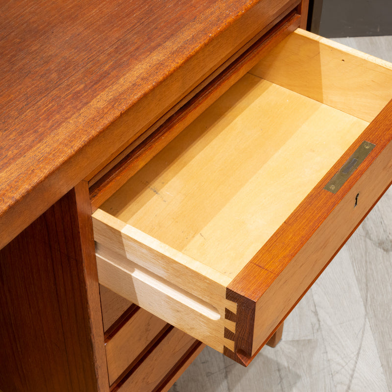 Mid-century Teak Desk by Peter Hvidt & Orla Mølgaard-Nielsen for Søborg Møbelfabrik, Denmark c.1950