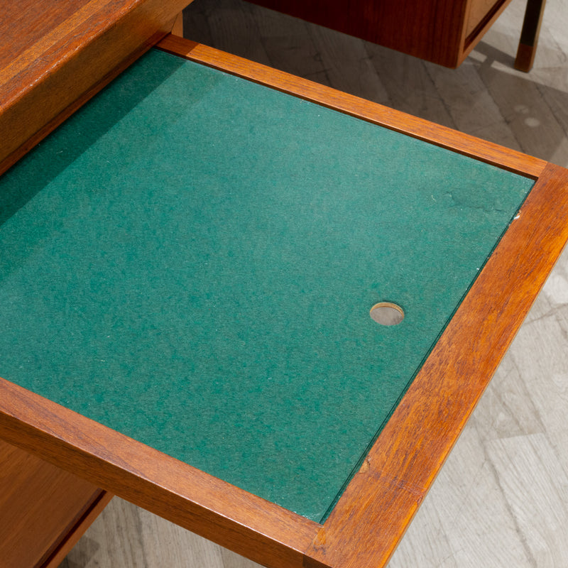 Mid-century Teak Desk by Peter Hvidt & Orla Mølgaard-Nielsen for Søborg Møbelfabrik, Denmark c.1950