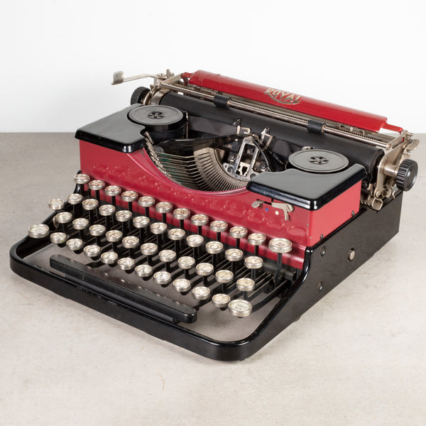 Rare Two Tone Royal "P" Portable Typewriter c.1928
