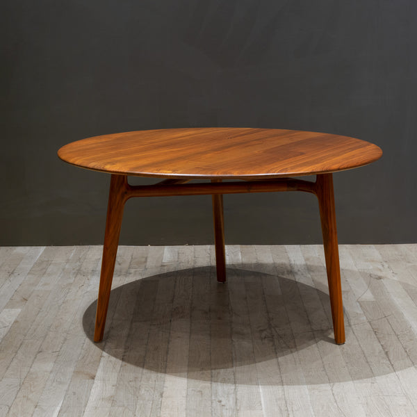 Solo Round Table by De La Espada